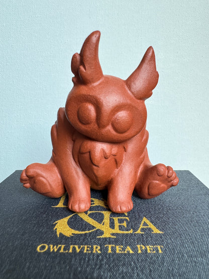 Owliver Tea Pet Familiar